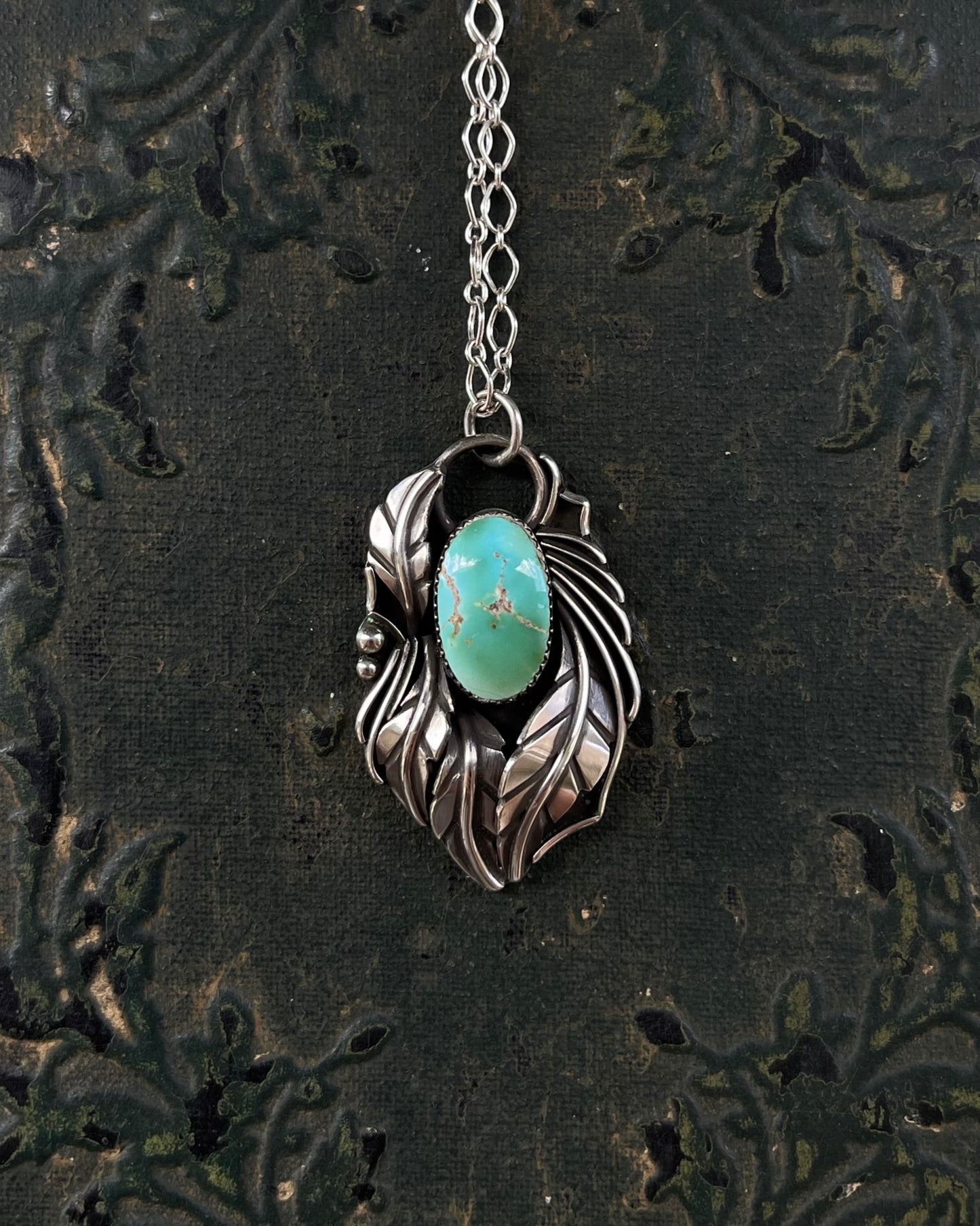 Halo Botanical Necklace no.1